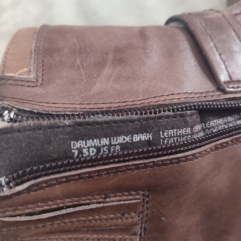 Earth Drumlin Brown Leather Ankle Boots - Picture 5 of 5